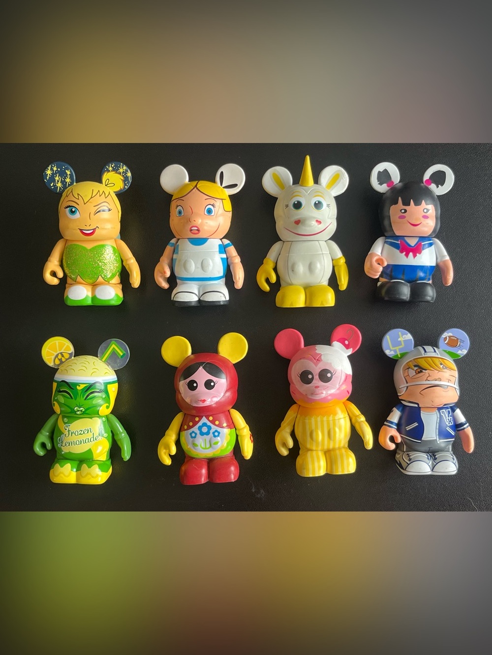 8 Disney Vinylmation 3-inch collectible figures